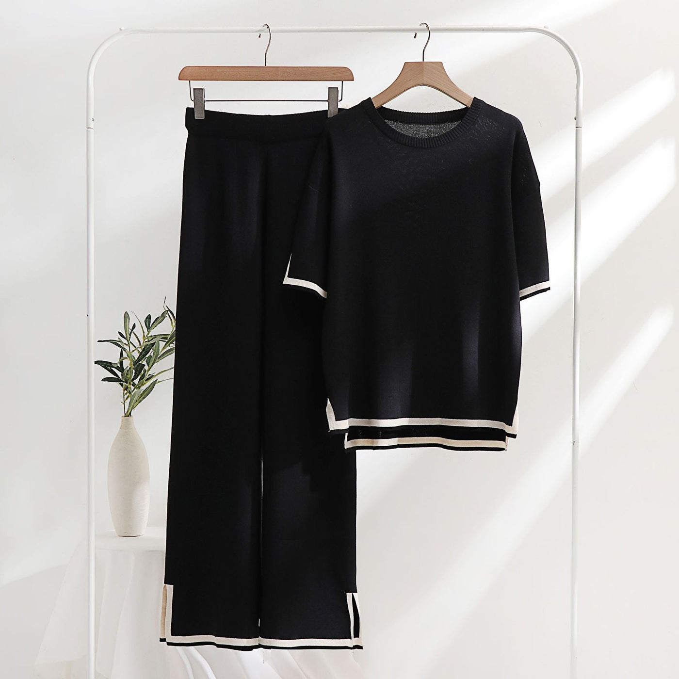 Alma® | Lightweight mesh t-shirt and trousers set