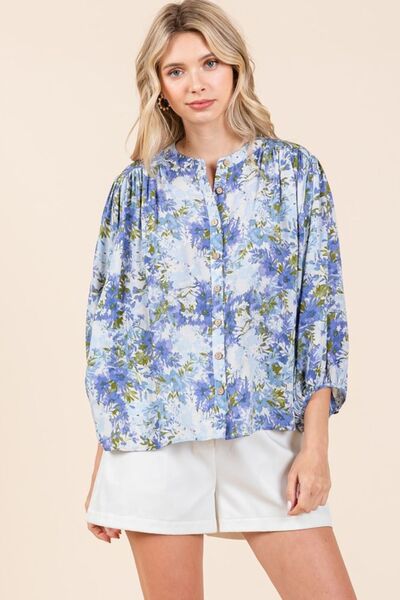 Amira® | Floral blouse with batwing sleeves and button placket
