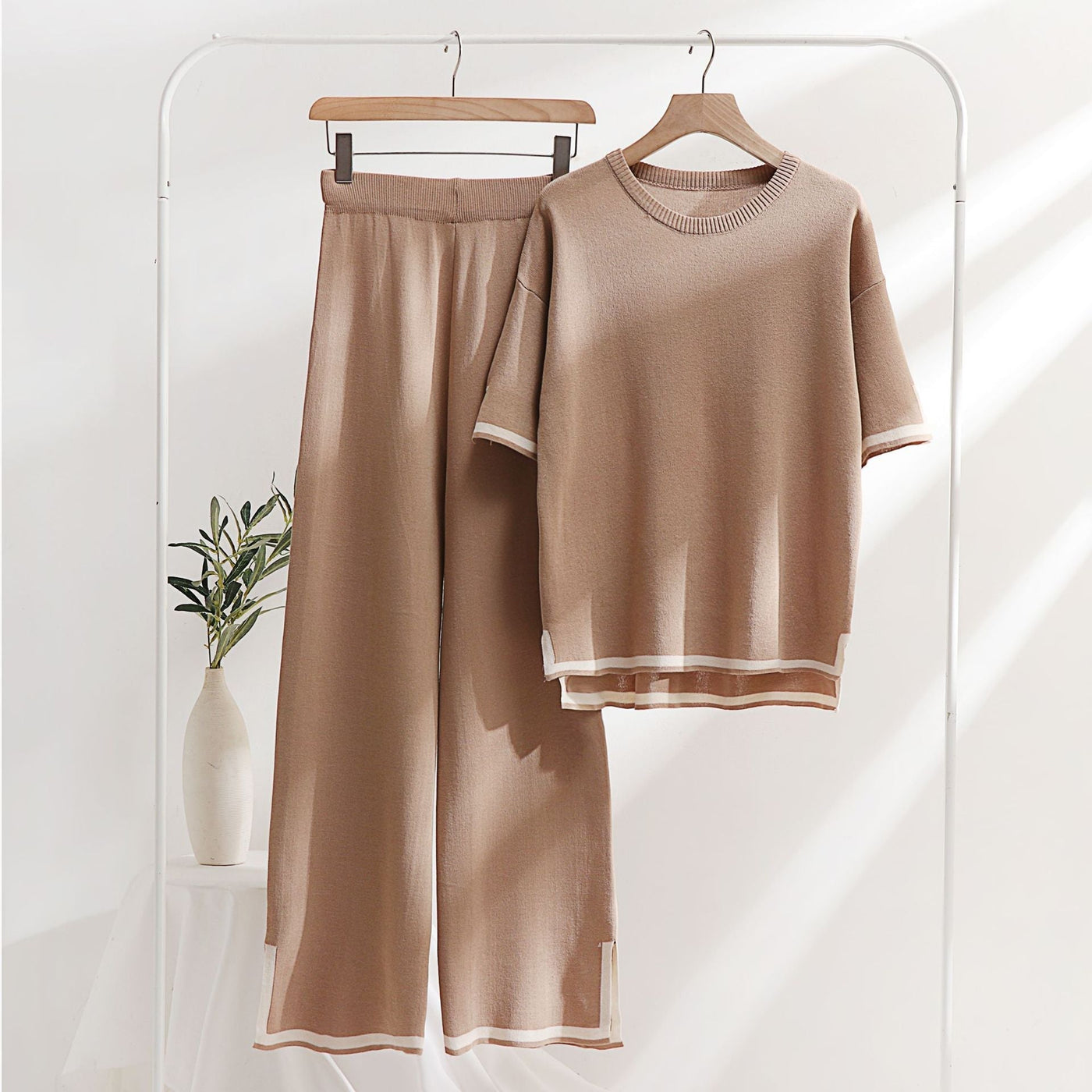 Alma® | Lightweight mesh t-shirt and trousers set