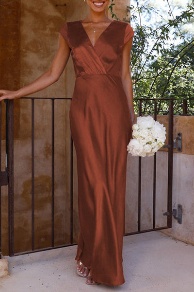 Daphne® | Celebrity Formal Solid Color V Neck Evening Dresses