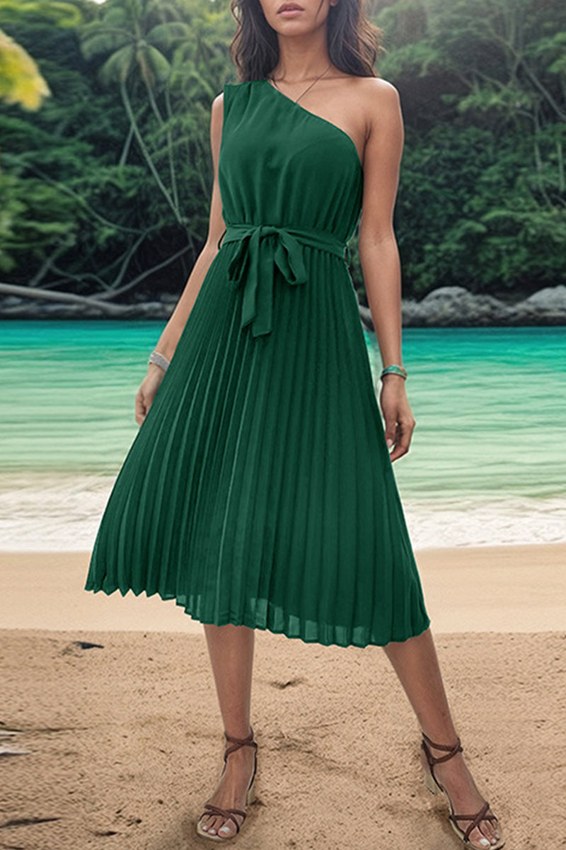 Jade® | Sweet, elegant, plain dresses with frenul folds and slanted collars