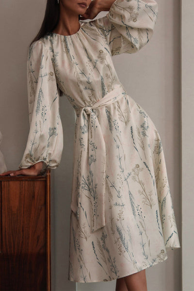 Beatriz® | Elegant dresses with floral frenulum and O-neck in A-line