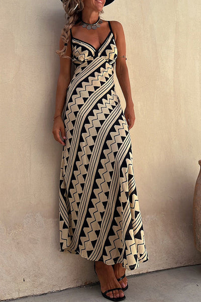 Caridad® | Bohemian holiday dresses with striped patchwork and V-neck