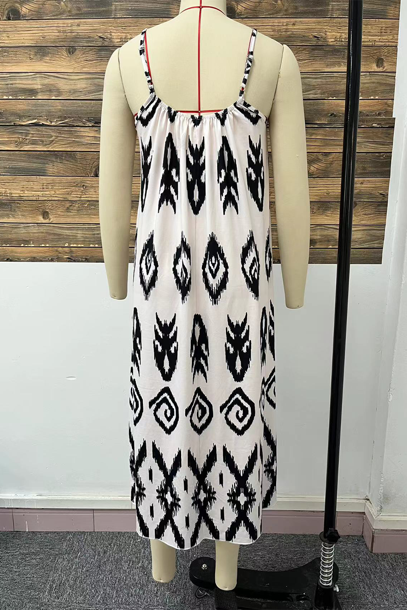 Marta® | Casual street dresses with geometric print and scoop neck