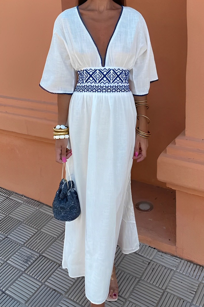 Ana® | Elegant A-line dresses with slit and V-neck and geometric print