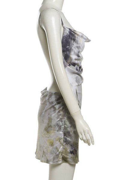 Scarlett® | Backless sling dresses with spaghetti straps and patchwork in street print