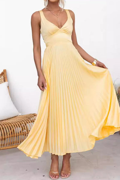 Olivia® | Sexy solid color pleated V-neck sleeveless dresses