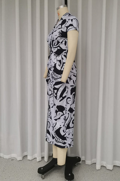 Alondra® | Casual street dresses with geometric print with slit, V-neck and one-tier skirt