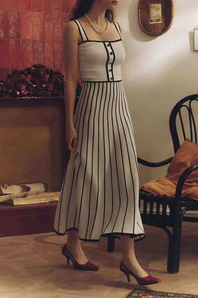 Samanta® | Sexy sling dresses with a striped pattern and a contrasting square neckline