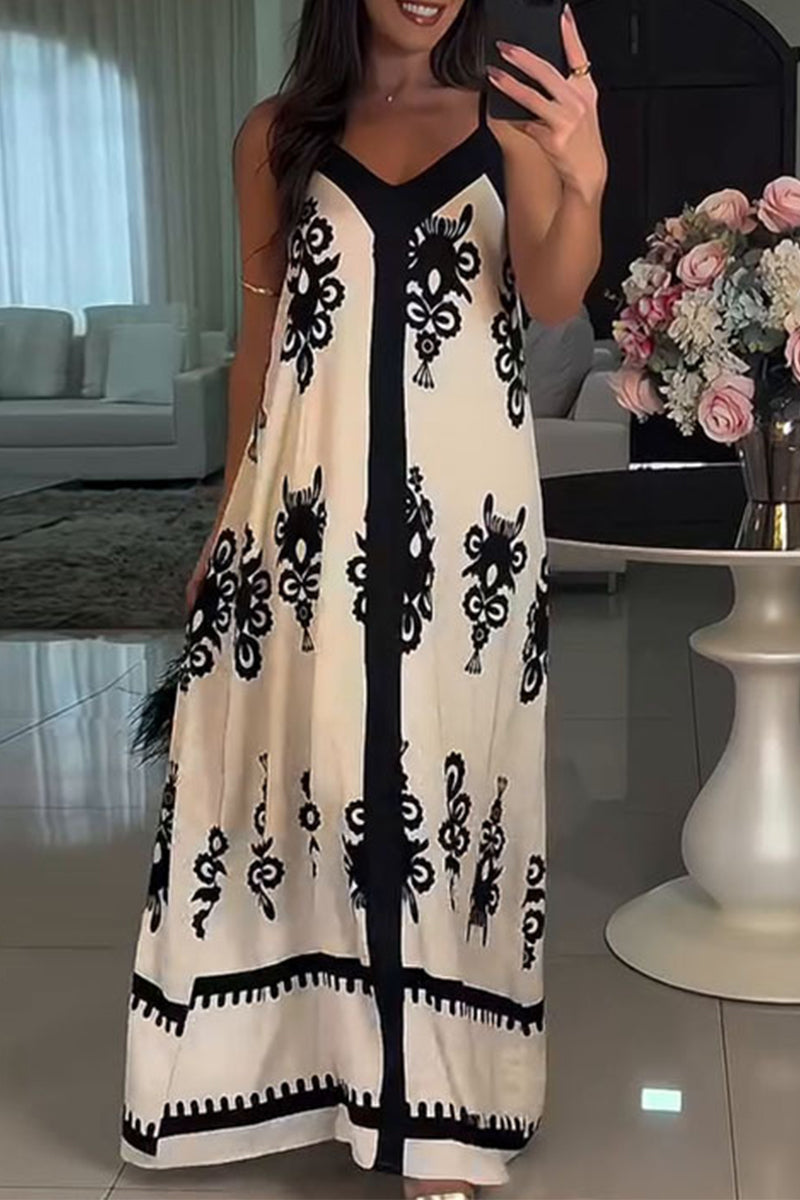 Manuela® | Sexy holiday dresses with geometric print and contrast V-neck