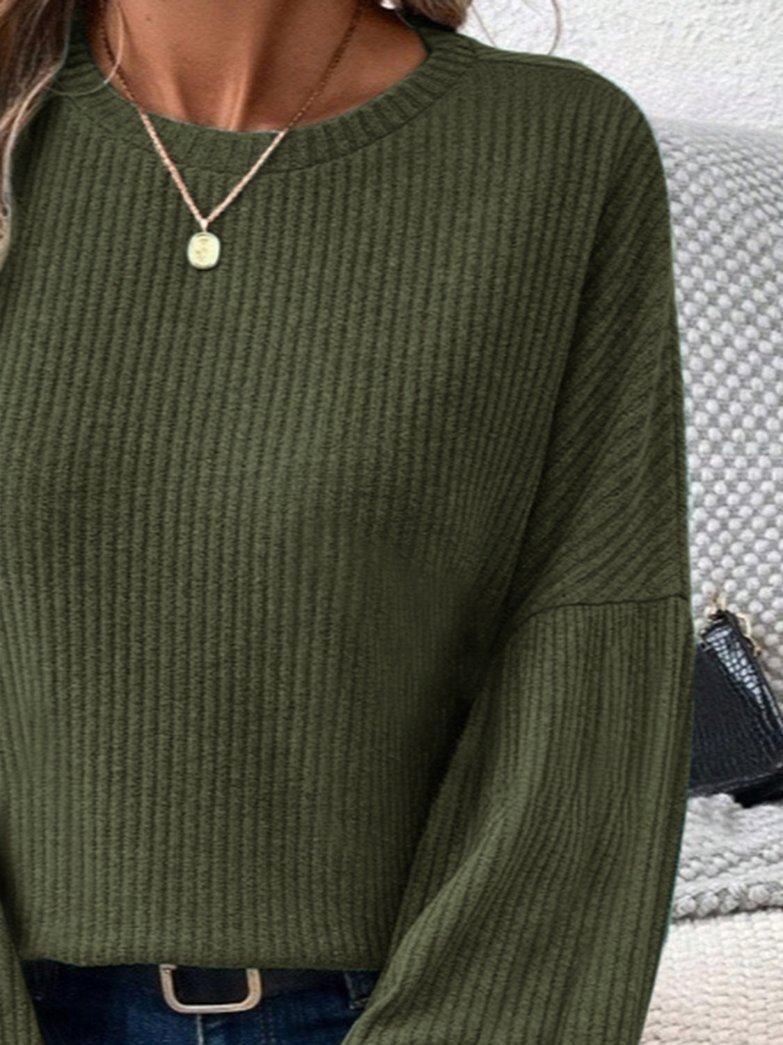 Olivia® | Ribbed crew neck t-shirt with lantern sleeves
