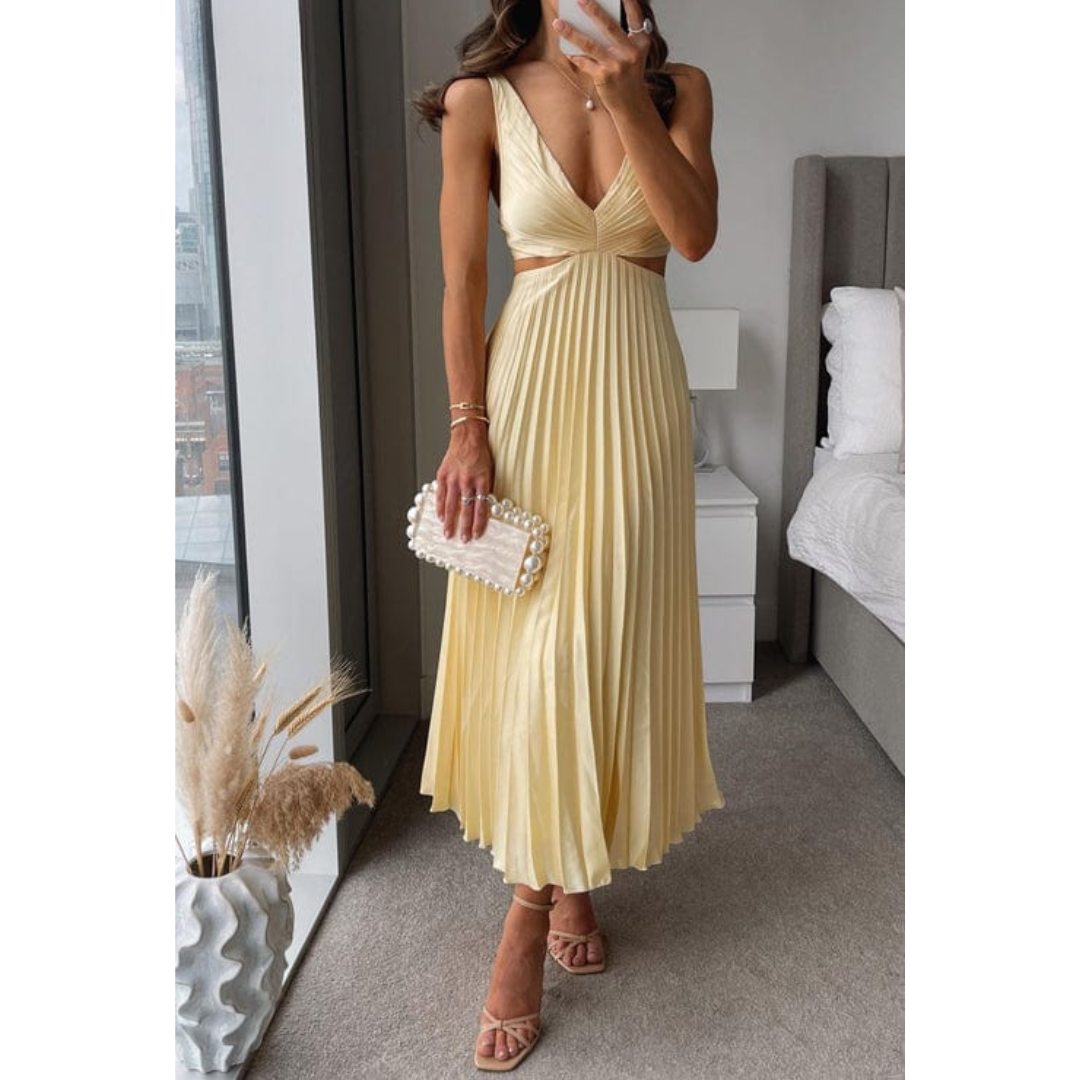 Madison® | Catarina L pleated dress with neckline