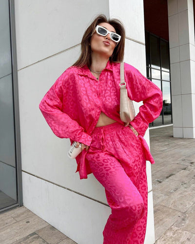 Amalia® | Leopard print satin shirt and pants set