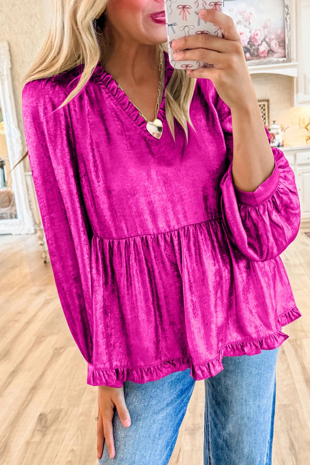 Jenna® | Velvet ruffle babydoll blouse with V-neck and puff sleeves