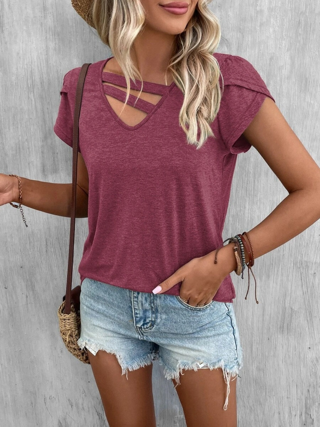 Ariana® | Asymmetrical T-shirt with petal sleeves