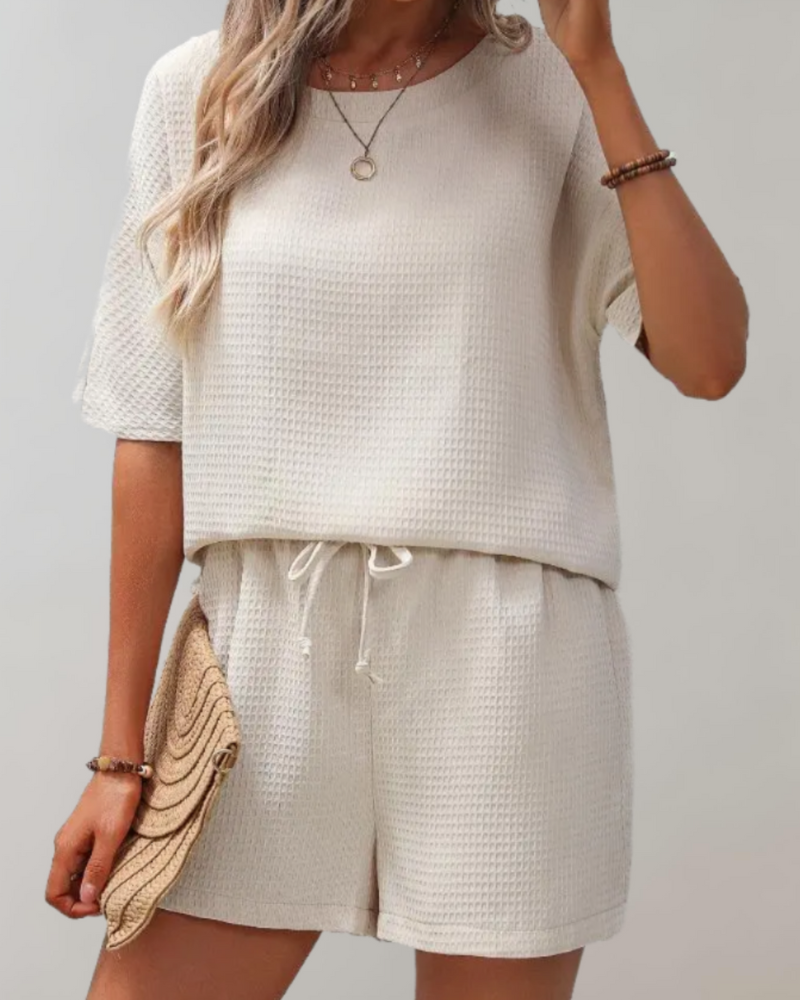 Ariadna® | Casual shirt and shorts set