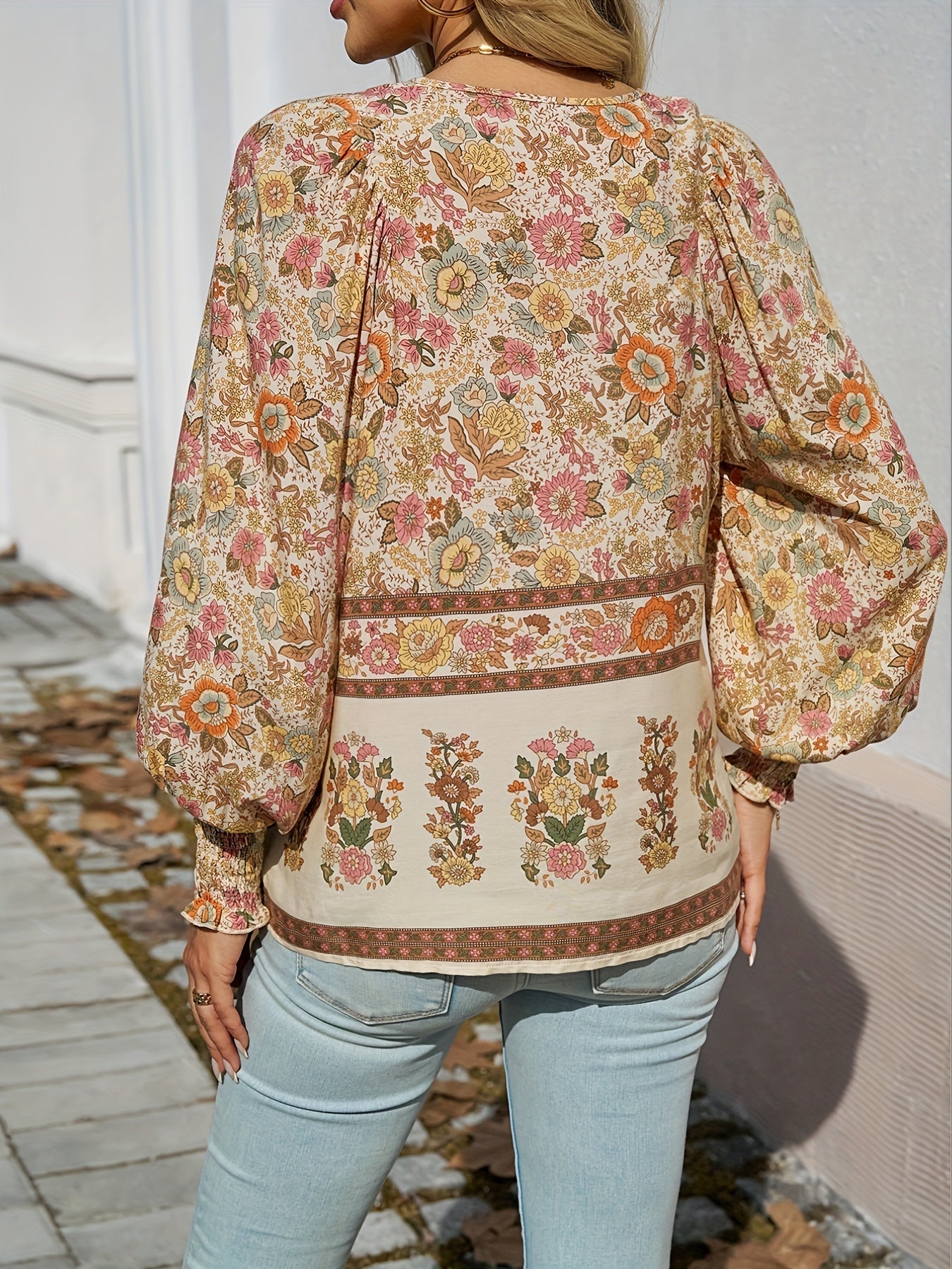 Brenessa® | Floral Blouse With V-Neck And Drawstring