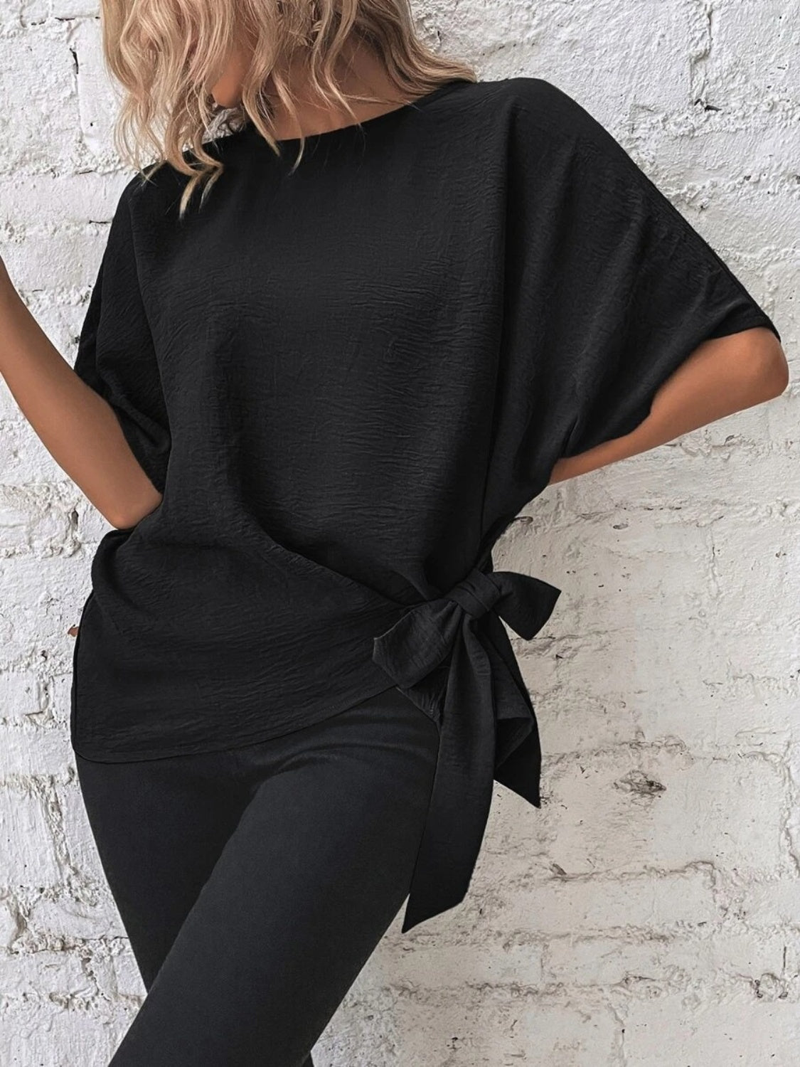Alejandra® | Knotted, mid-length blouse with a round neckline