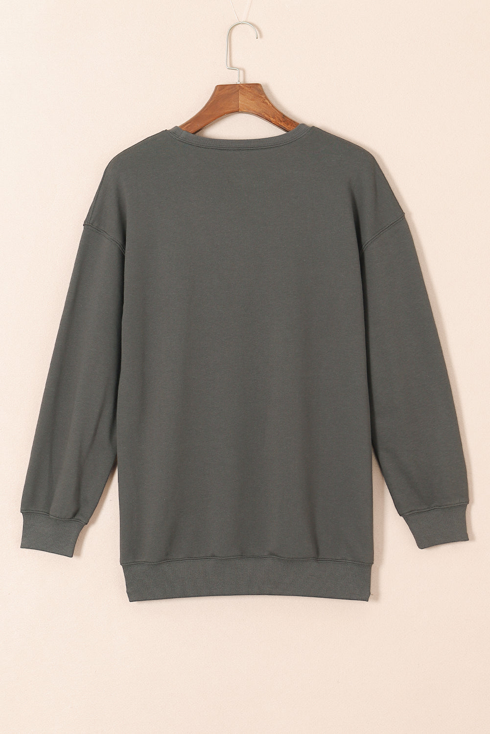 Amelie® | Long sleeve crew neck sweatshirt with letter graphic