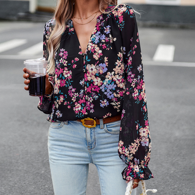 Amanda® | Elegant floral blouse for a fresh look
