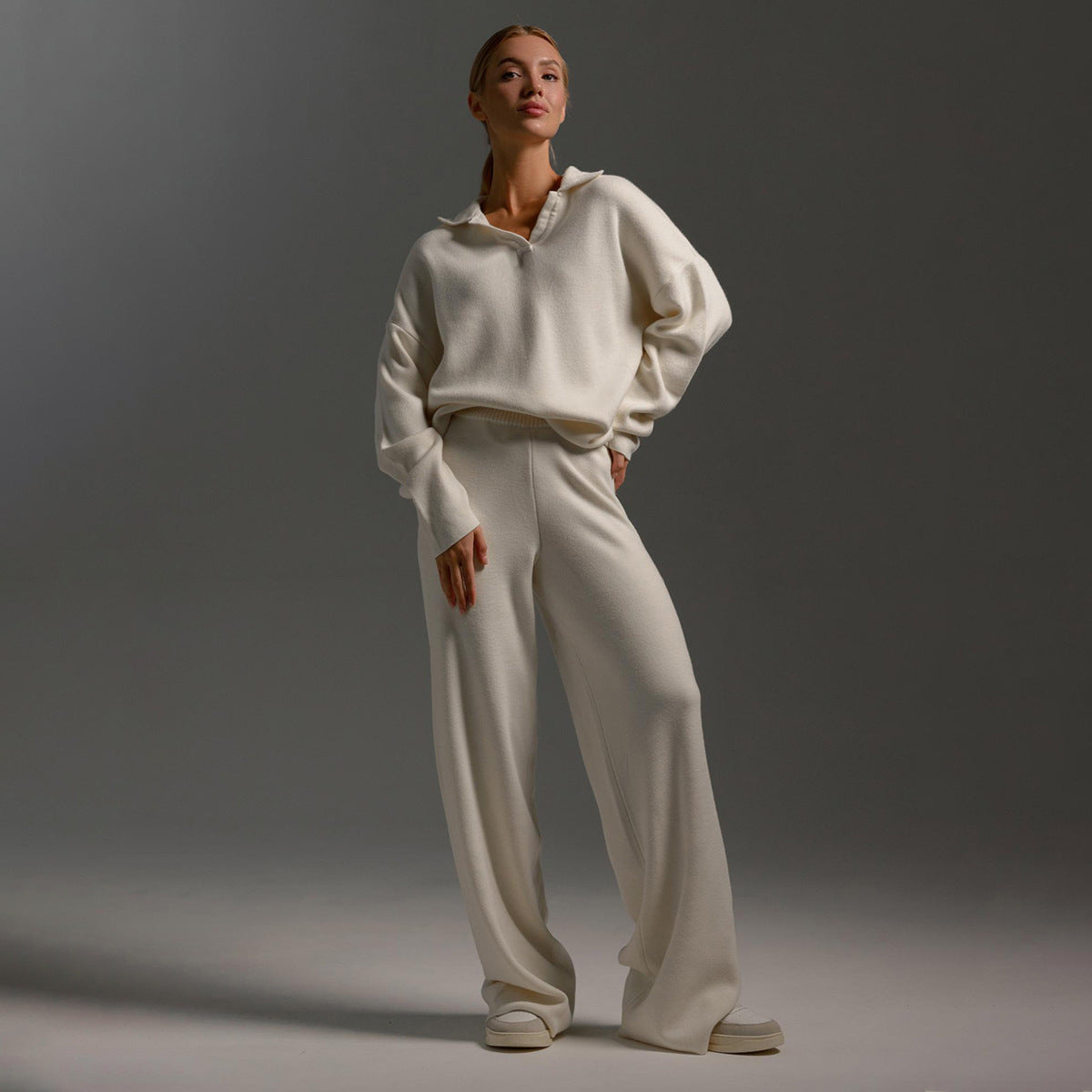 Victoria® | Women's long-sleeved polo shirt and trousers