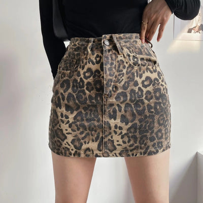 Rosalía® | High-rise leopard print mini skirt