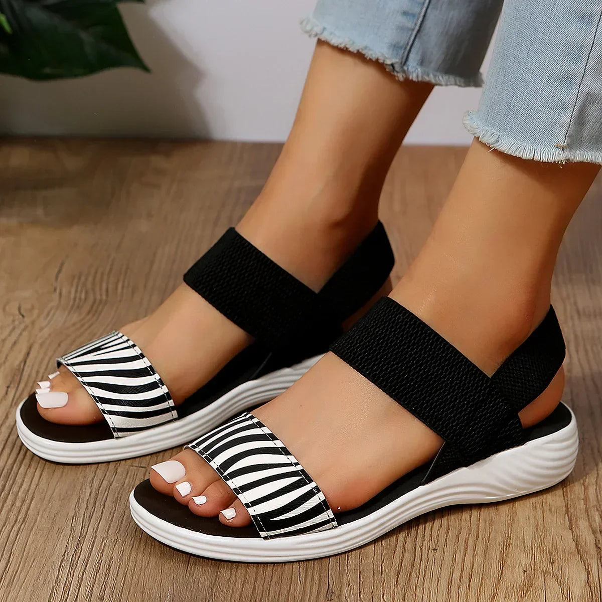 Linda® | Comfort and convenience sandals