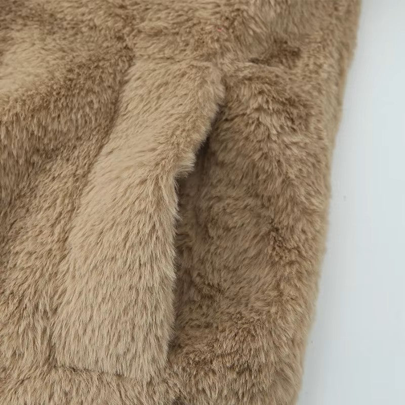 Guadalupe® | Long faux fur coat
