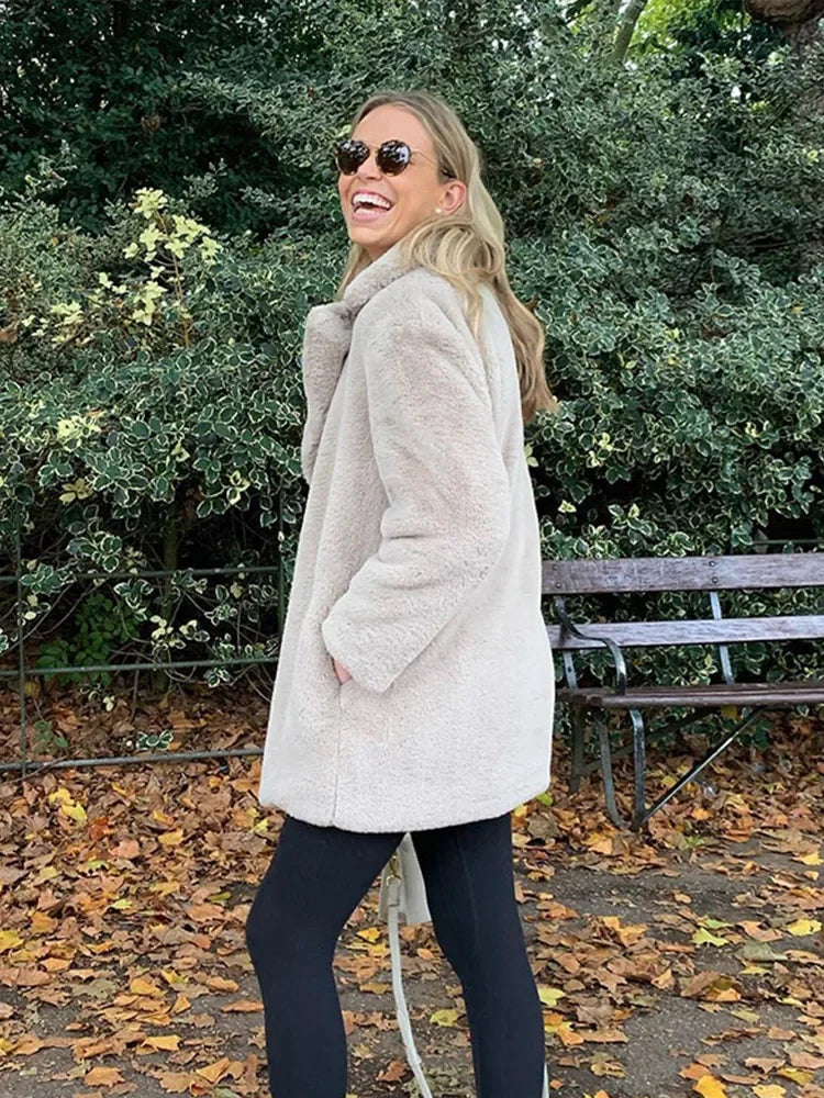 Guadalupe® | Long faux fur coat