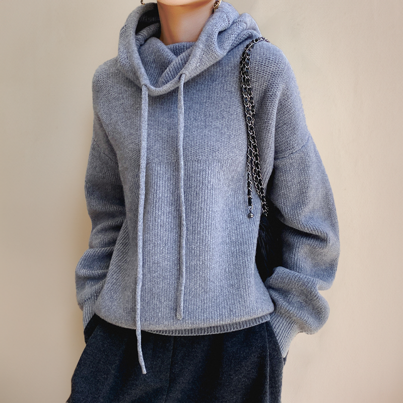 Delfina® | Elegant turtleneck sweater made of merino wool