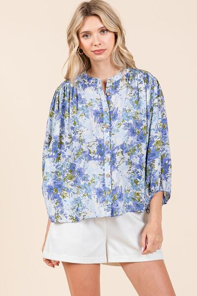 Amira® | Floral blouse with batwing sleeves and button placket