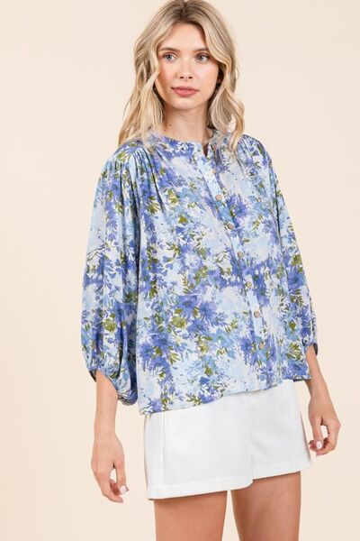 Amira® | Floral blouse with batwing sleeves and button placket