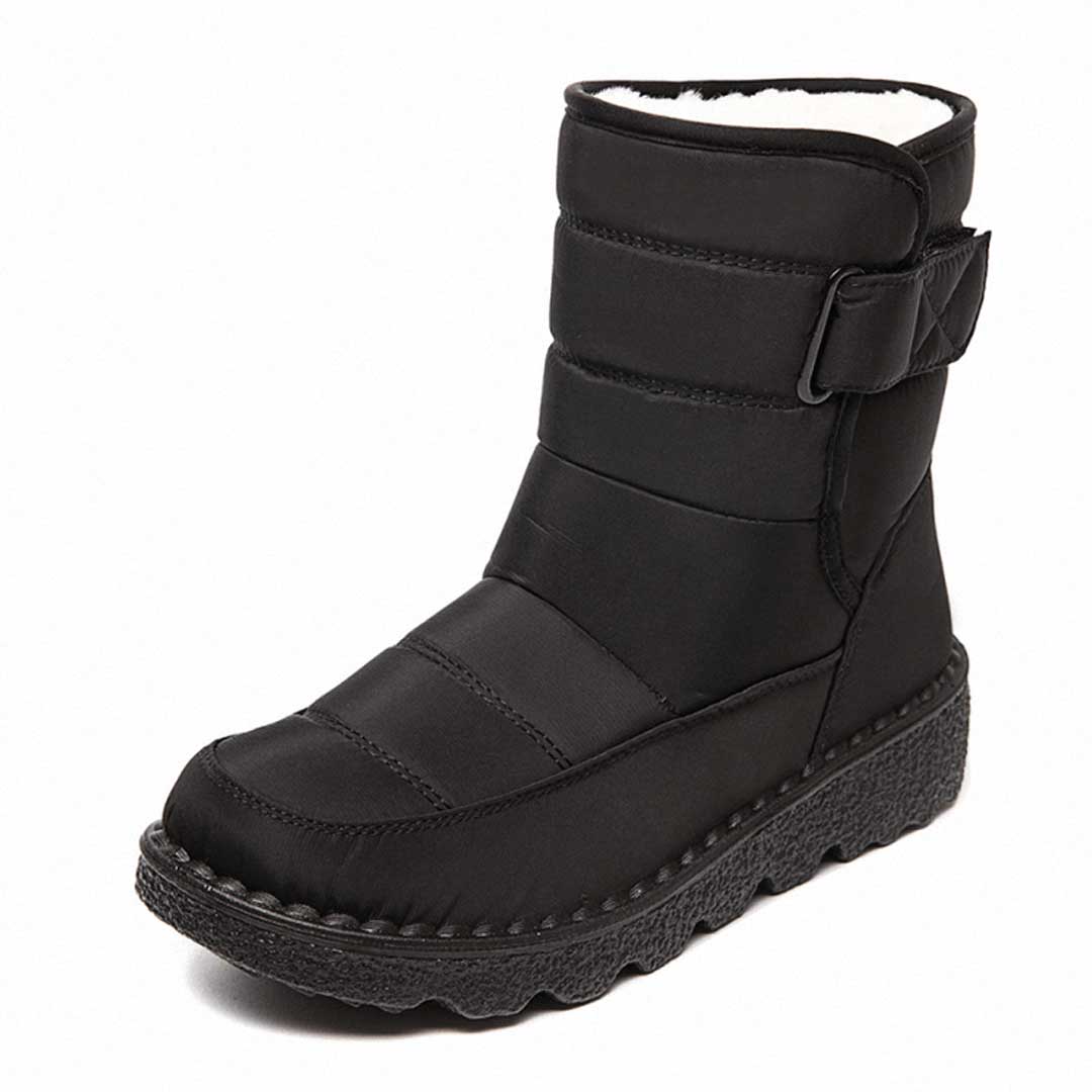Una® | Warm lined snow boots perfect for winter adventures