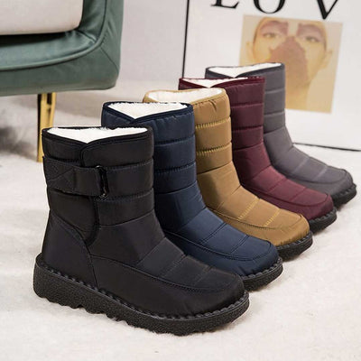 Una® | Warm lined snow boots perfect for winter adventures