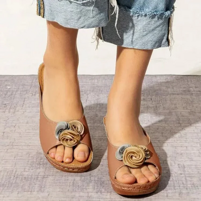 Ximena® | Comfortable leather floral sandals